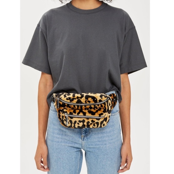 A NEW TOPSHOP Leopard Print Fanny Bag - Picture 7 of 8